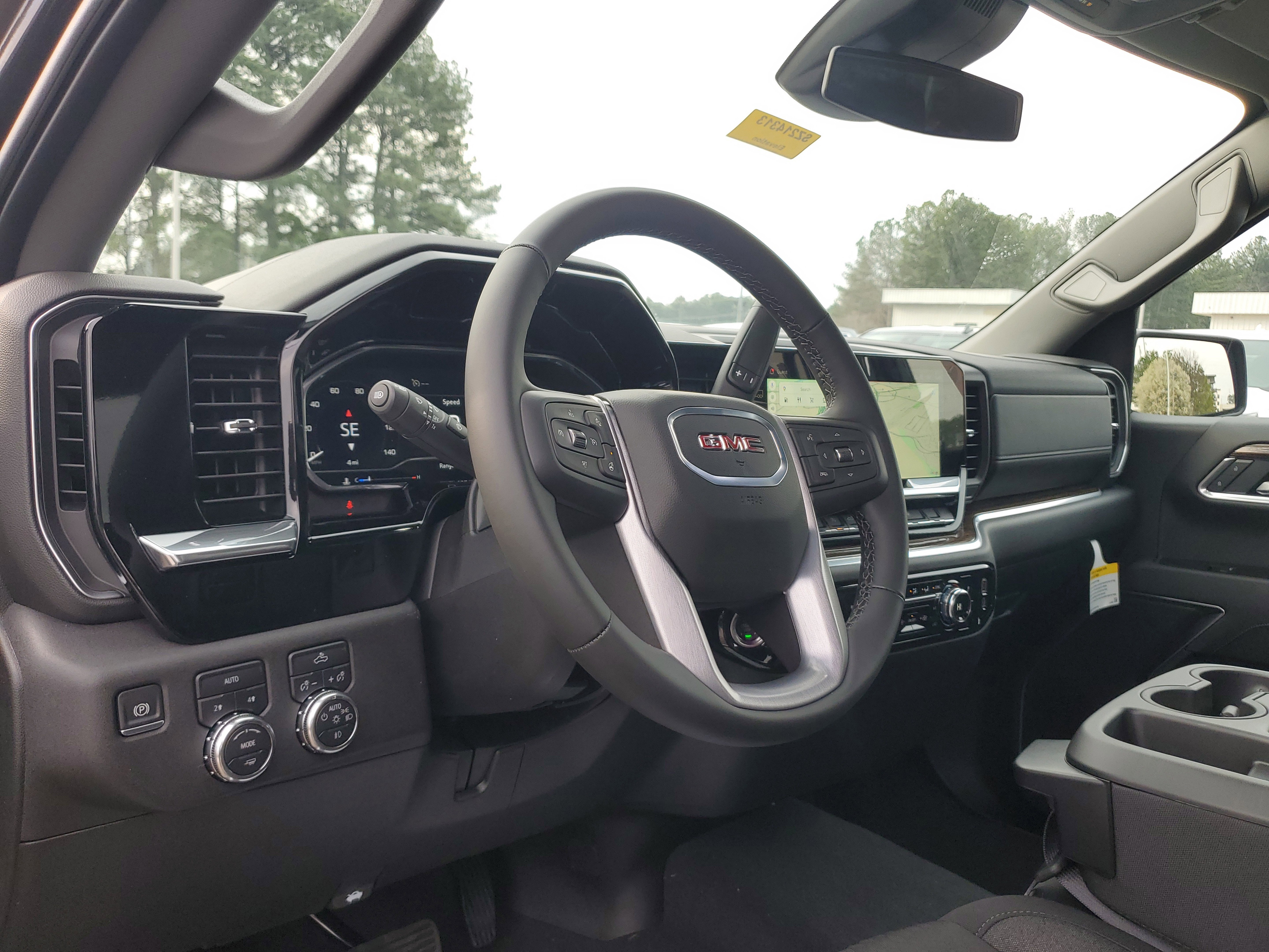 New 2025 GMC Sierra 1500 Elevation image 19