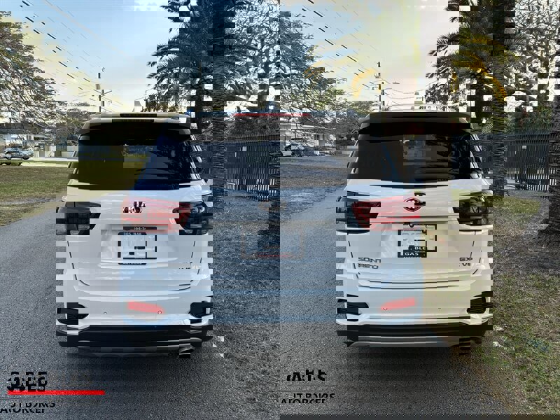 Used 2019 Kia Sorento EX w/ EX Touring Package image 12