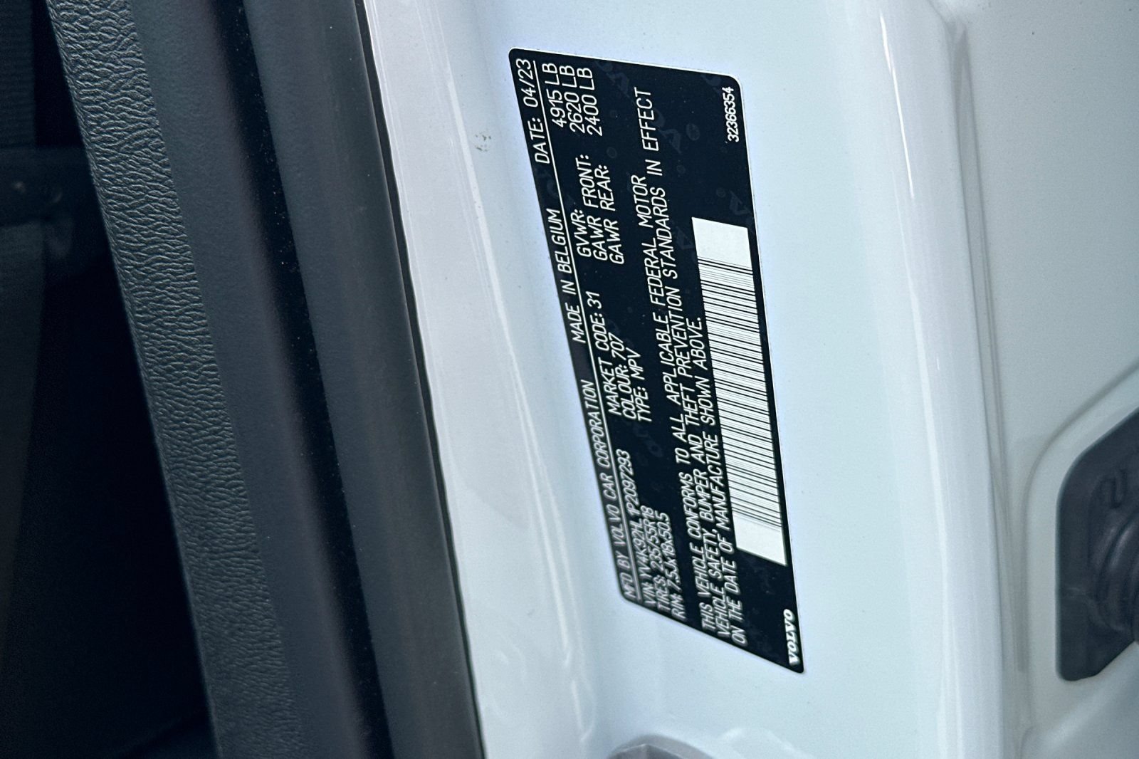 Certified 2023 Volvo XC40 B4 Plus FWD image 30