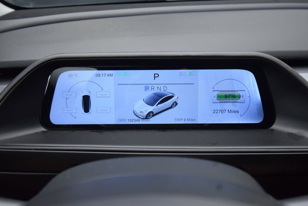 Used 2018 Tesla Model 3 Long Range image 18