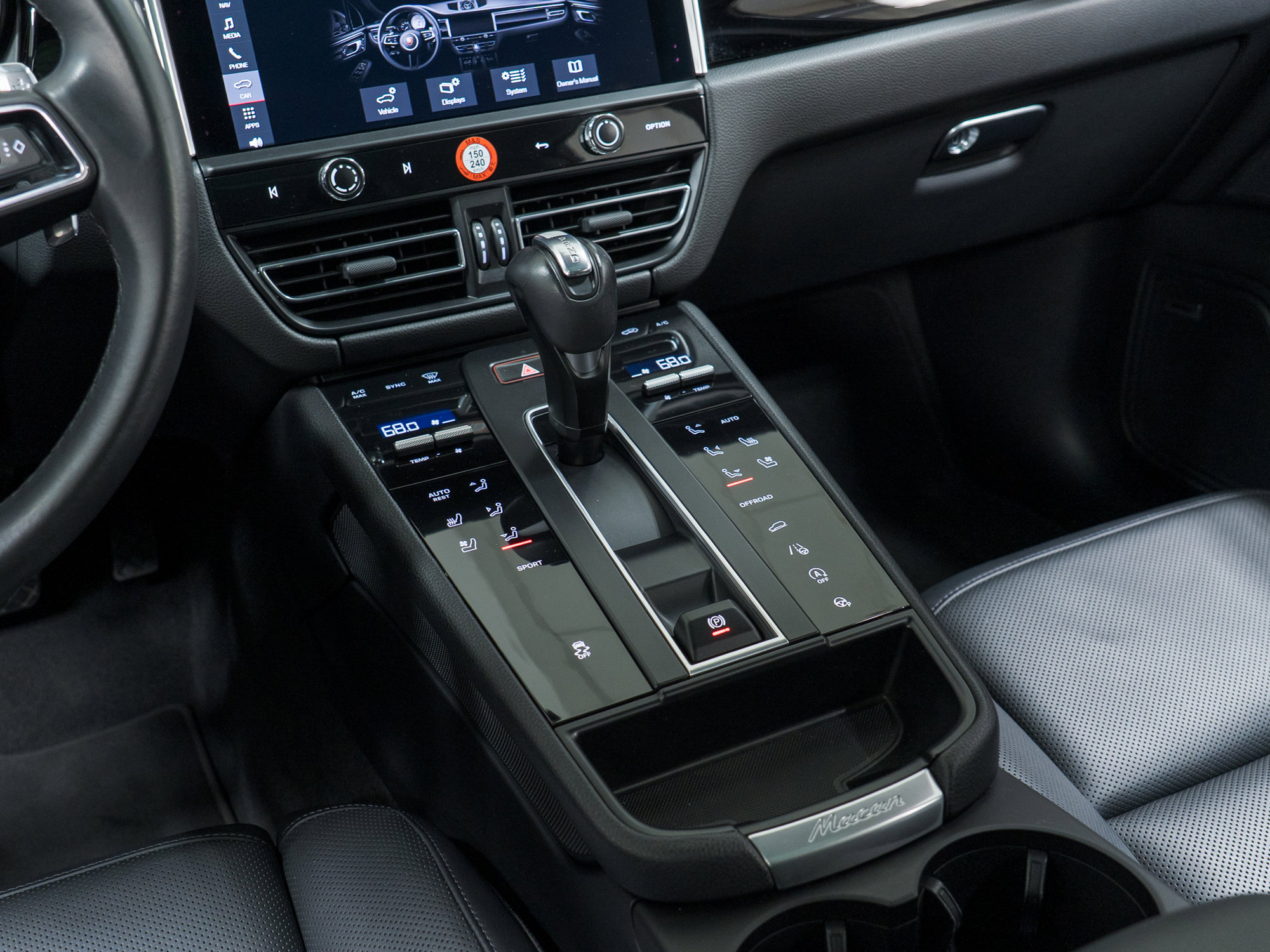 Certified 2023 Porsche Macan image 24