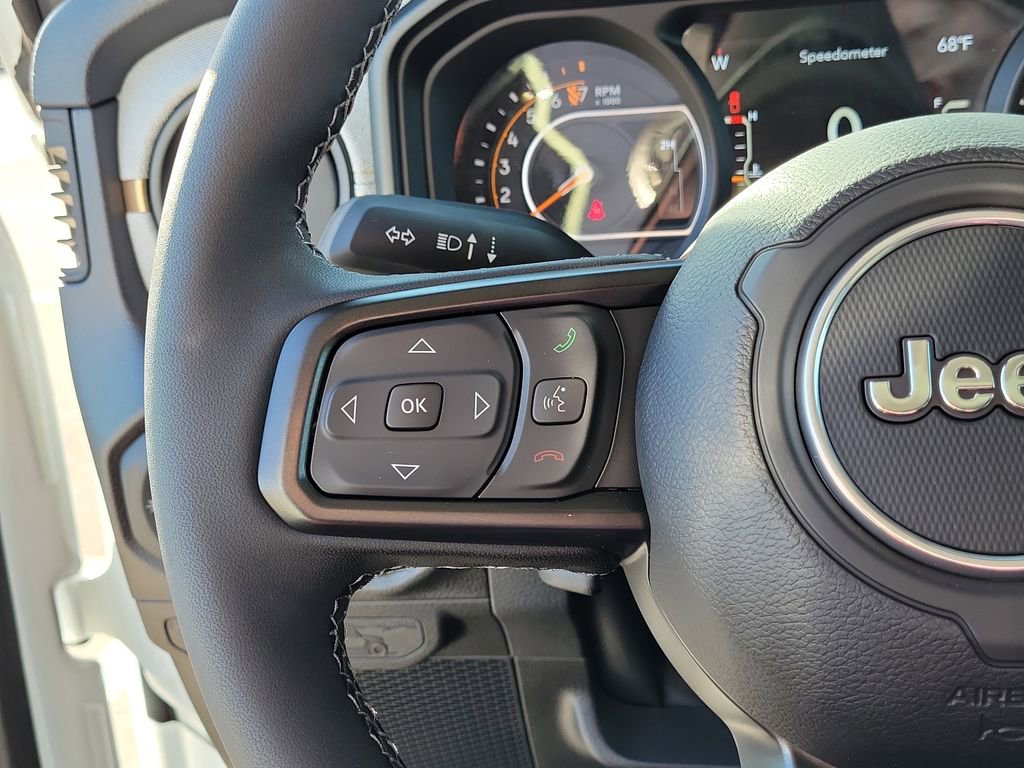New 2025 Jeep Gladiator Sport image 24