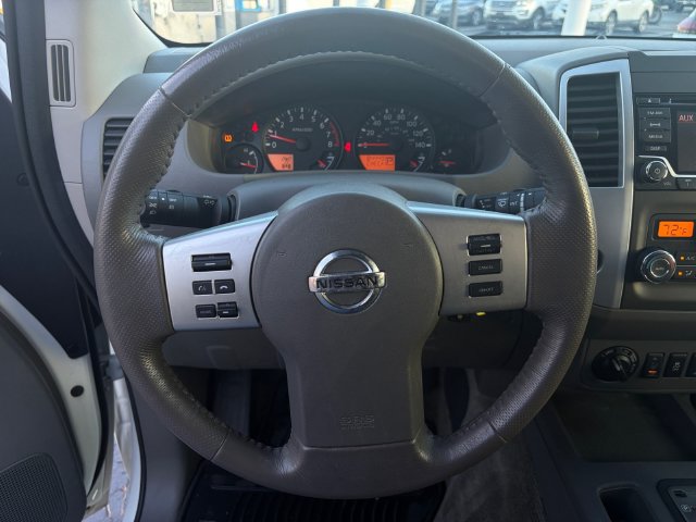 Used 2018 Nissan Frontier SV w/ Value Truck Package AWD/4WD image 9