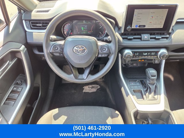 Used 2025 Toyota RAV4 XLE FWD image 11
