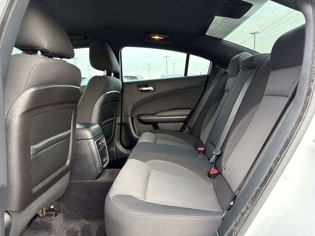Used 2018 Dodge Charger SXT image 13