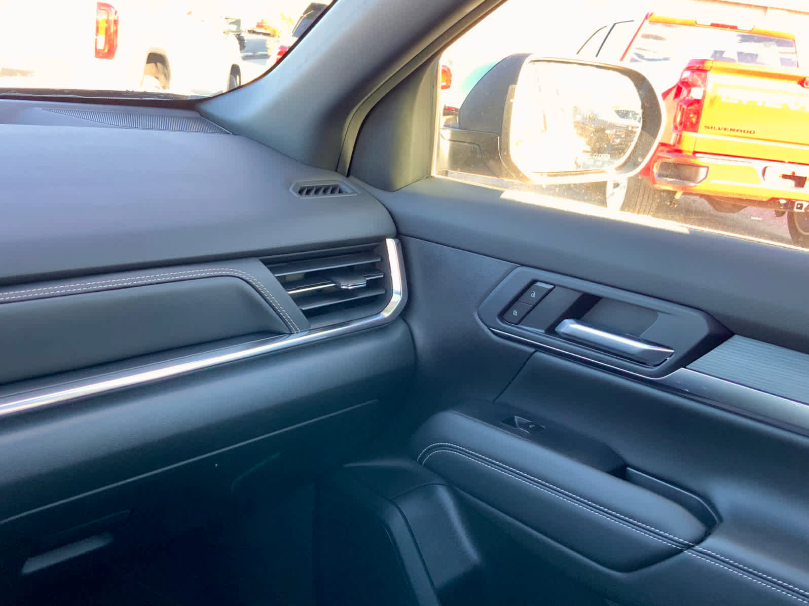 New 2026 GMC Terrain Elevation image 37