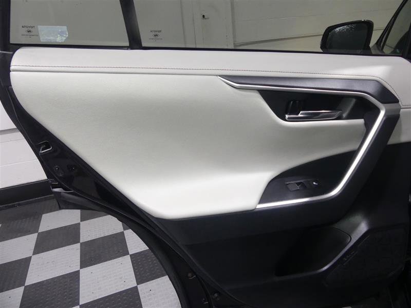 Used 2020 Toyota RAV4 Limited w/ Limited Grade Weather Package AWD/4WD image 25