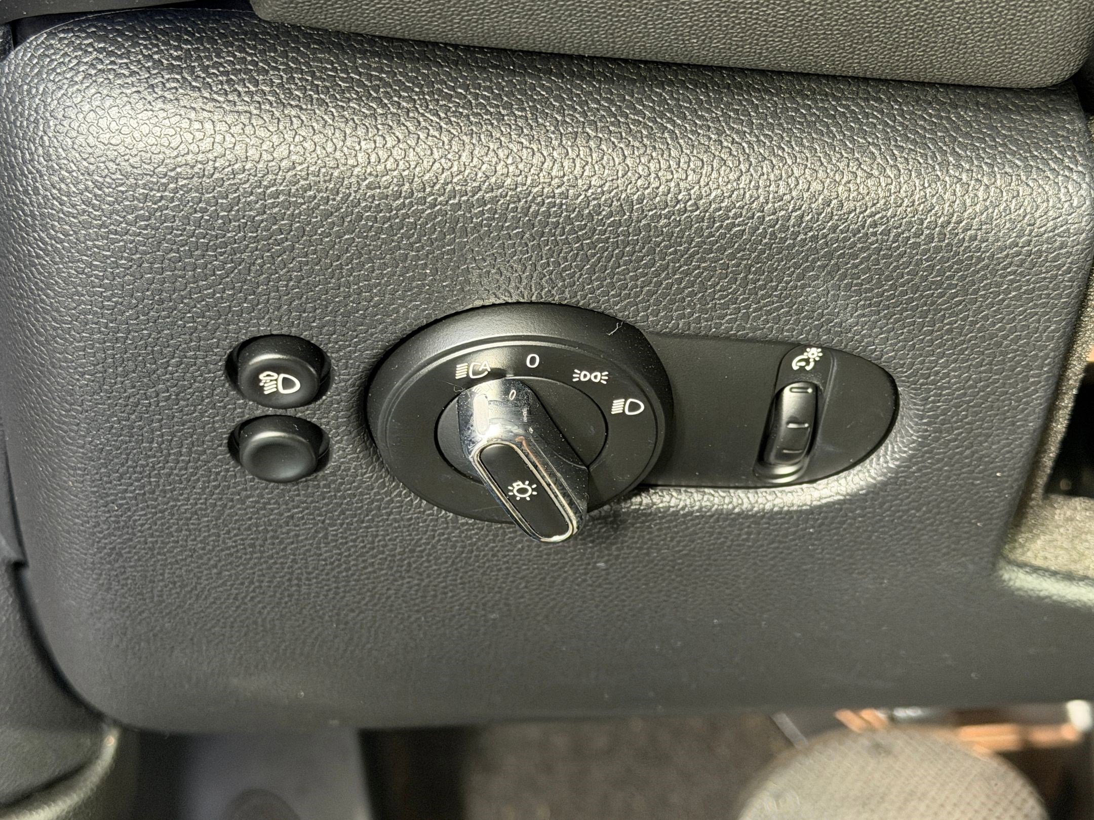 Used 2023 MINI Cooper S image 17