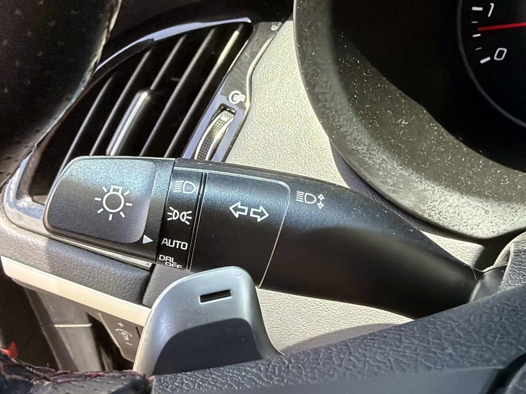 Used 2018 Kia Stinger GT2 image 33