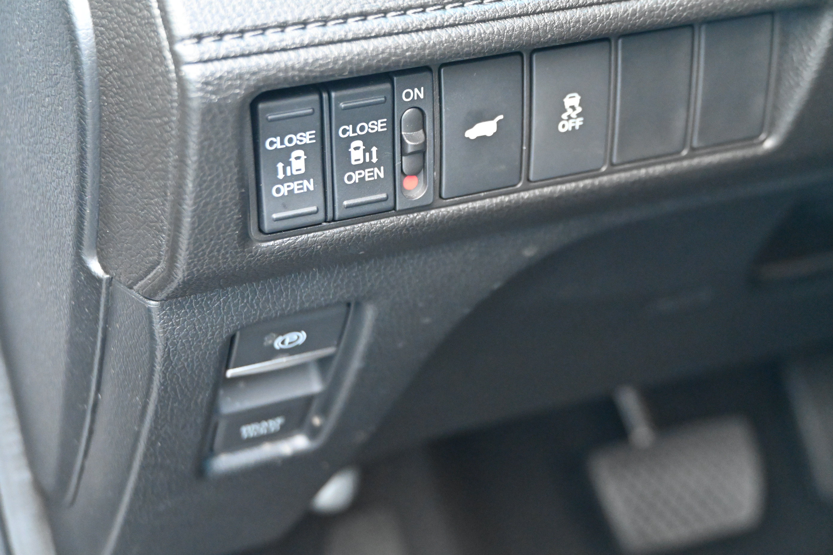 Used 2025 Honda Odyssey EX-L image 29