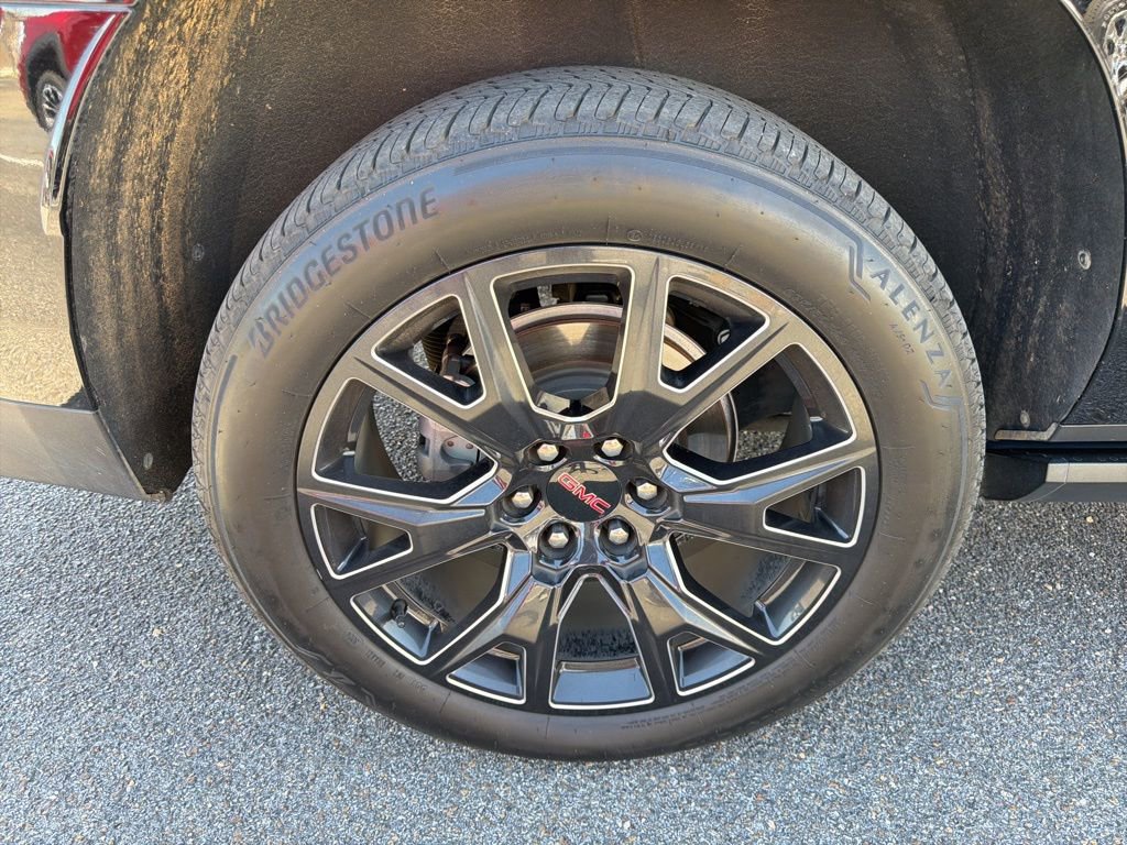 Used 2023 GMC Yukon XL Denali w/ Denali Reserve Package image 14