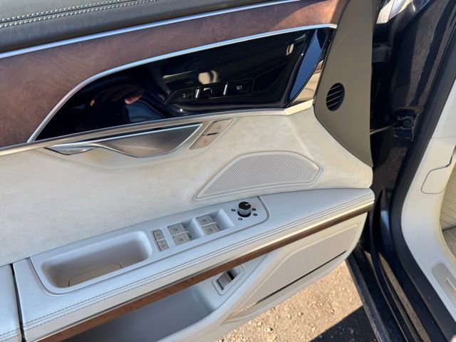 Used 2019 Audi A8 L 3.0T image 11
