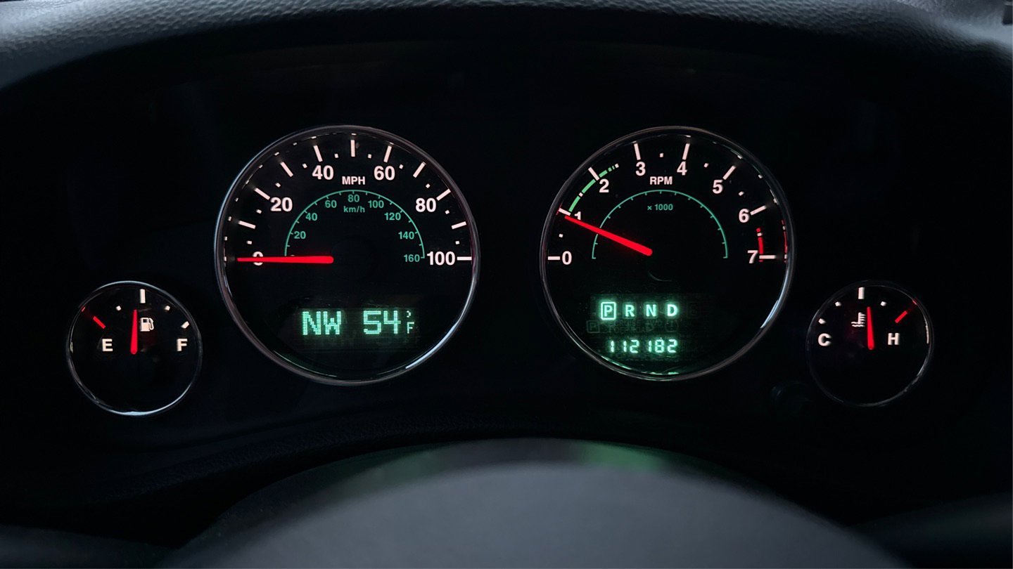 Used 2013 Jeep Wrangler Unlimited Sahara w/ Connectivity Group image 9