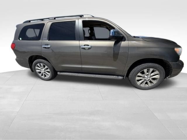 Used 2014 Toyota Sequoia Limited AWD/4WD image 7