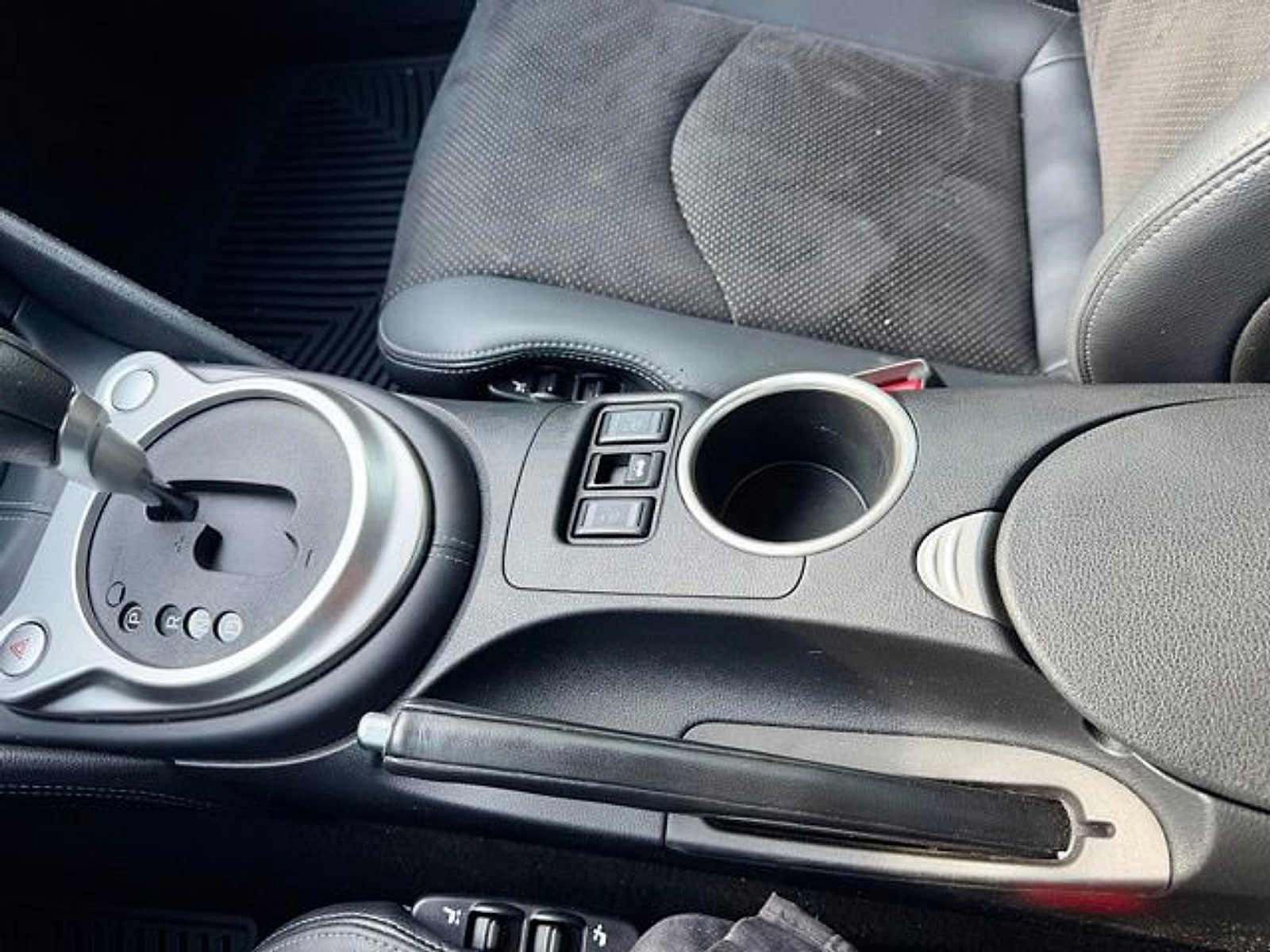 Used 2020 Nissan 370Z Touring Sport image 17