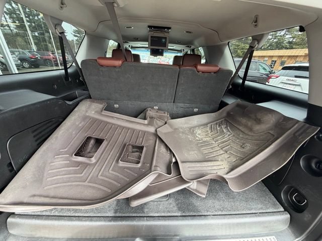 Used 2019 Chevrolet Suburban Premier w/ Premier Plus Edition AWD/4WD image 20