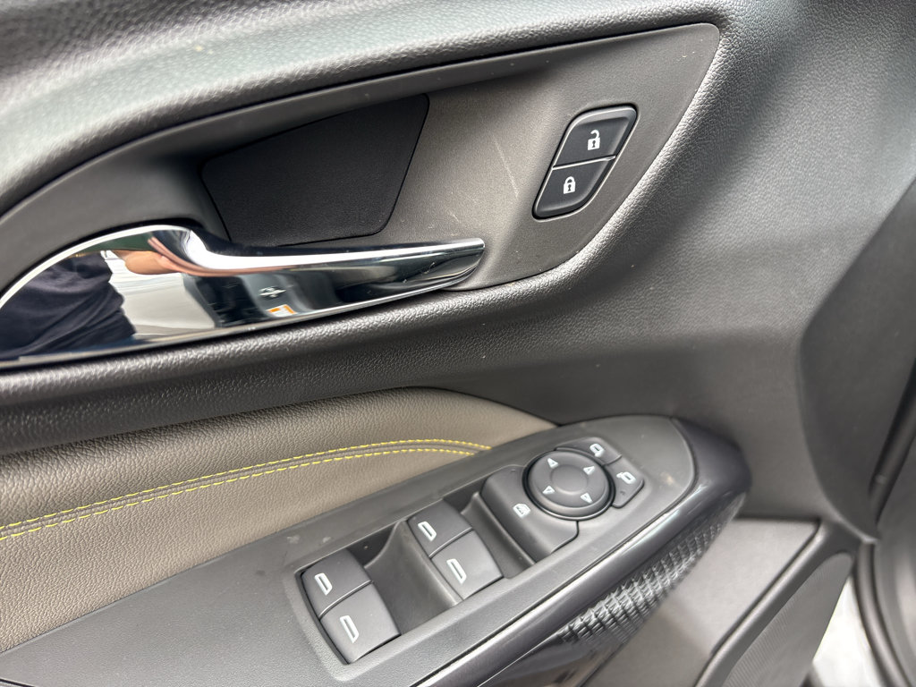 New 2026 Chevrolet Trax ACTIV w/ Sunroof Package FWD image 15