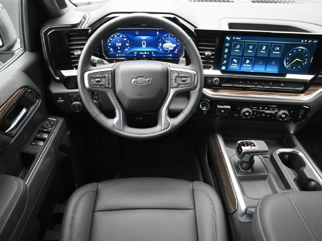 Used 2025 Chevrolet Silverado 1500 RST w/ Redline Edition AWD/4WD image 25