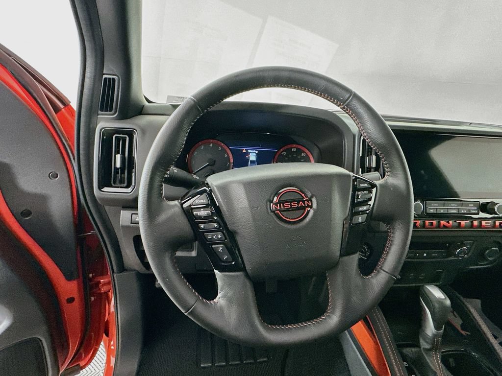 Certified 2025 Nissan Frontier PRO-4X w/ Interior Protection Package AWD/4WD image 17