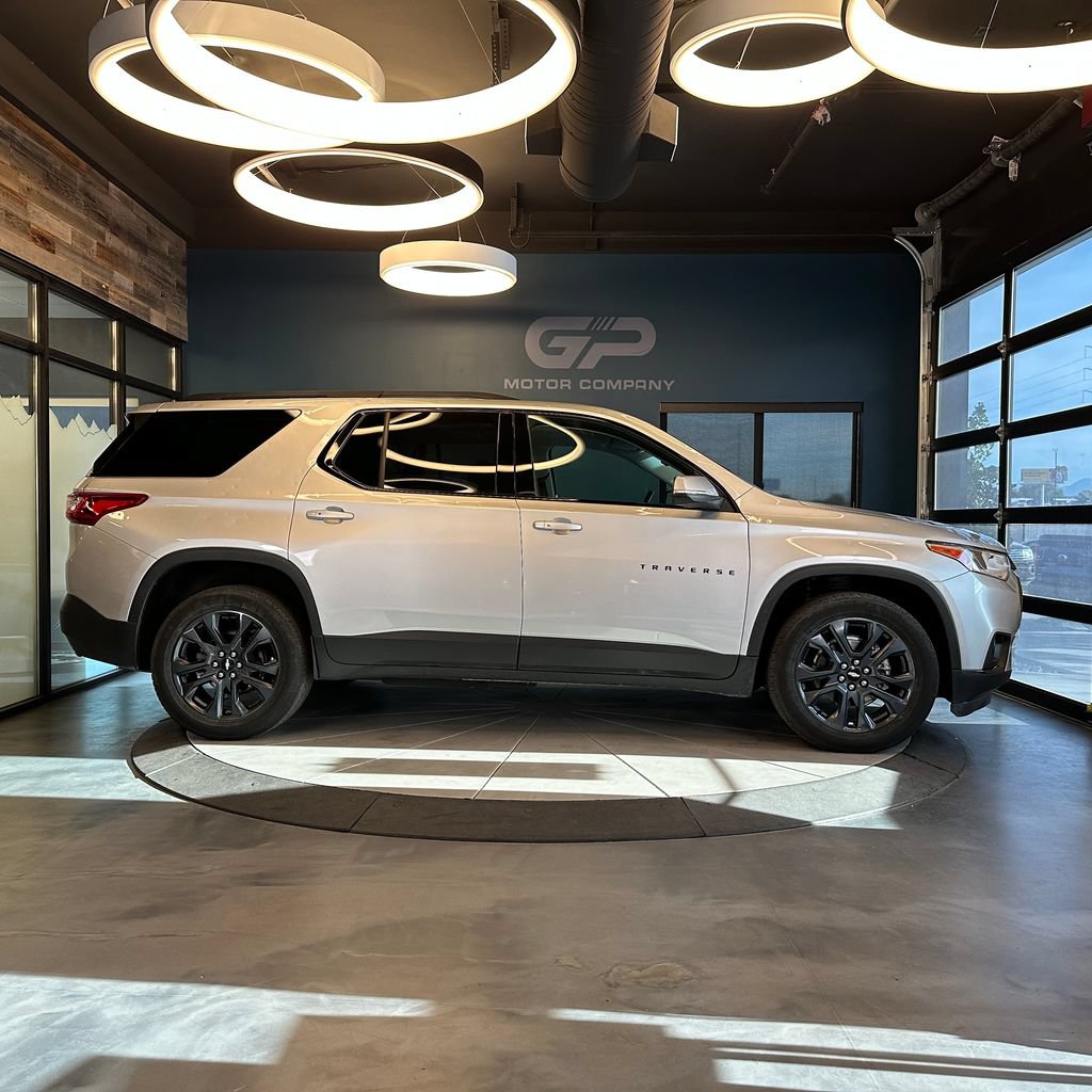 Used 2021 Chevrolet Traverse RS AWD/4WD image 2