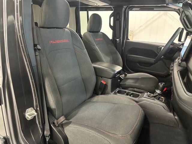 Used 2024 Jeep Wrangler Unlimited Rubicon w/ Dual Top Group AWD/4WD image 33
