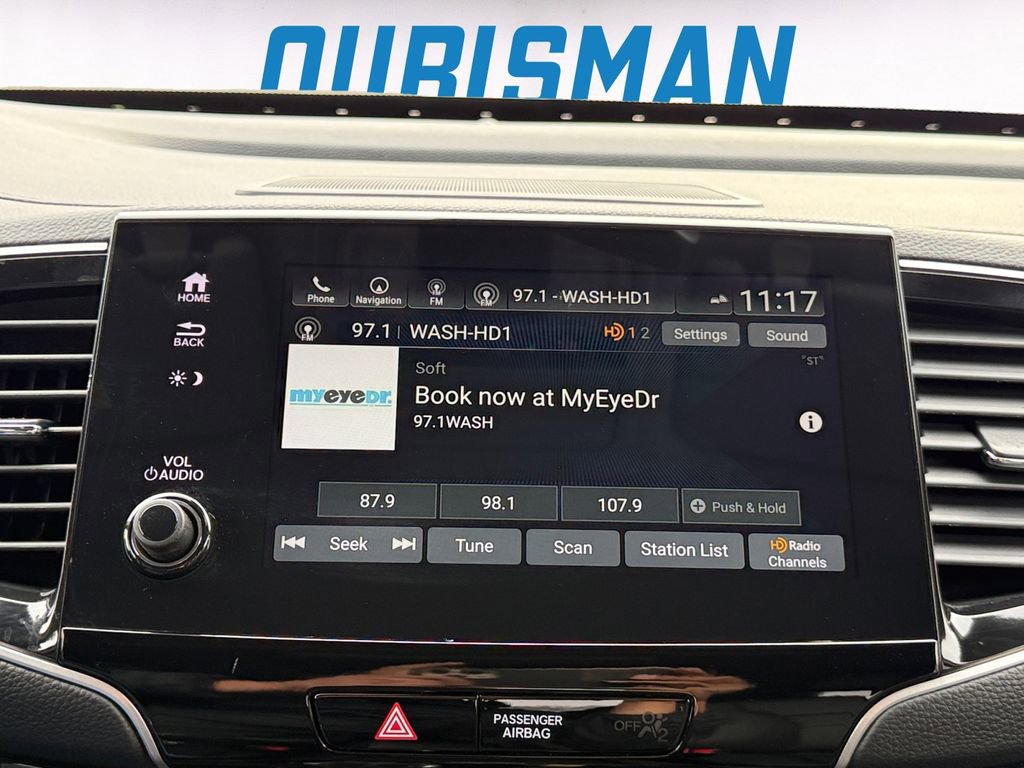 Used 2021 Honda Pilot Touring image 14