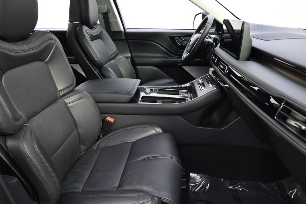 New 2026 Lincoln Aviator Reserve image 16