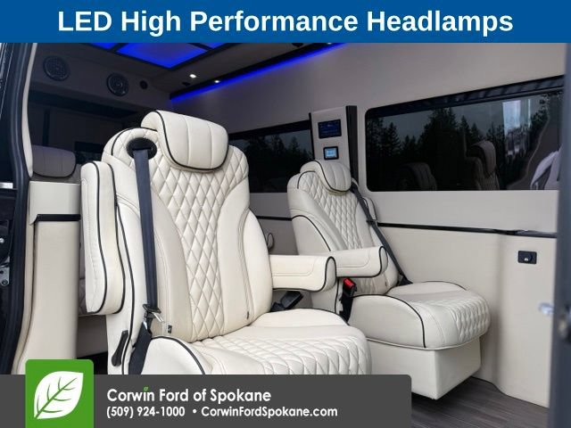 Used 2025 Mercedes-Benz Sprinter 2500 image 11