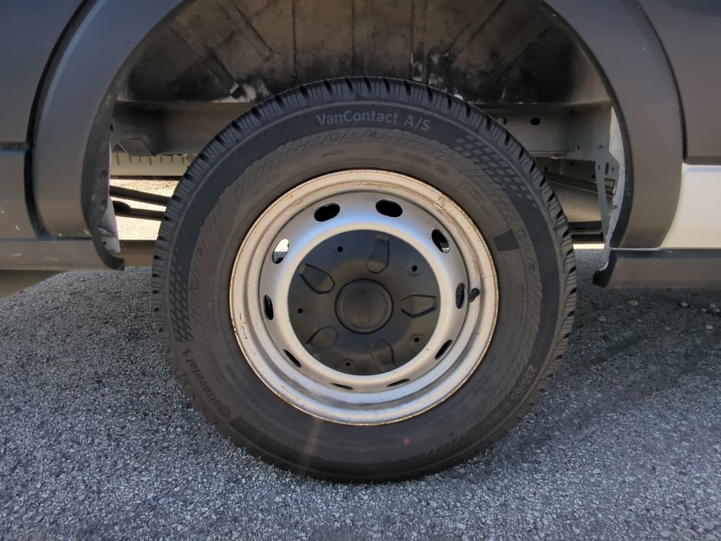 Used 2025 Ford Transit 250 148 High Roof Extended w/ Load Area Protection Package RWD image 22