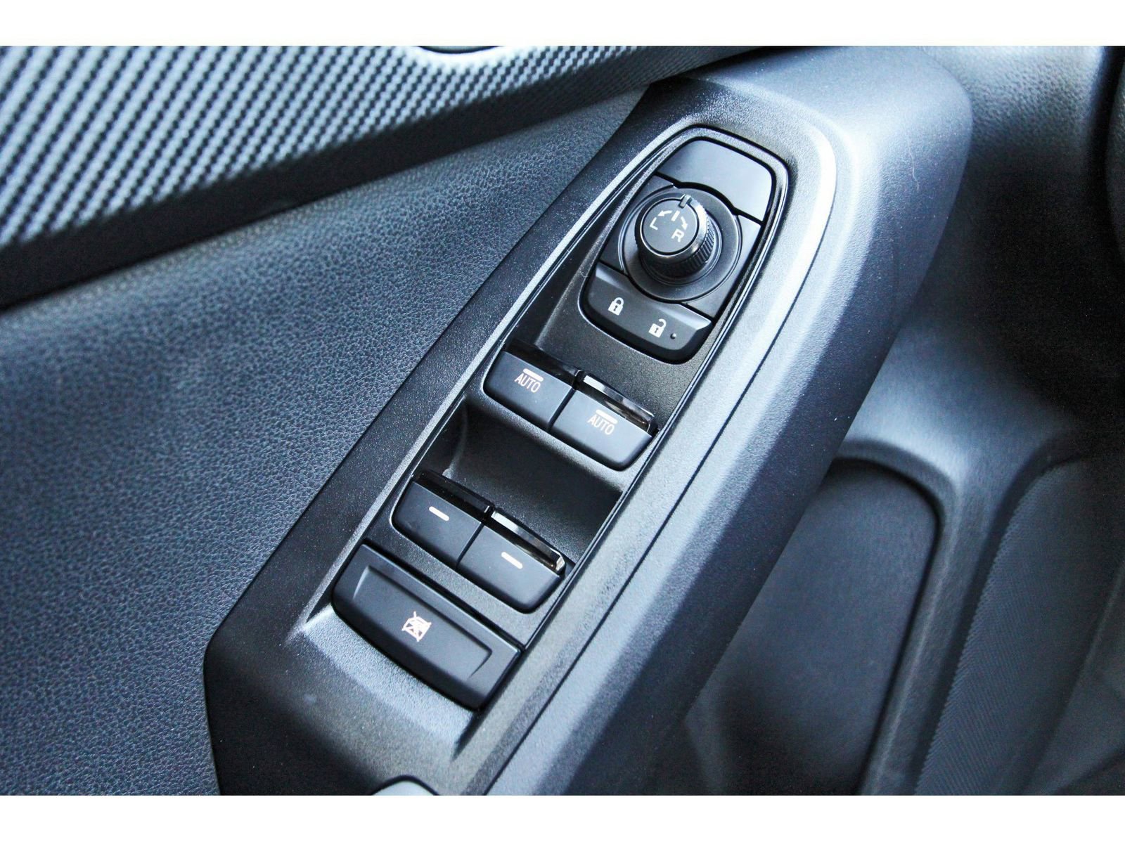 New 2026 Subaru Crosstrek 2.0i Premium image 16