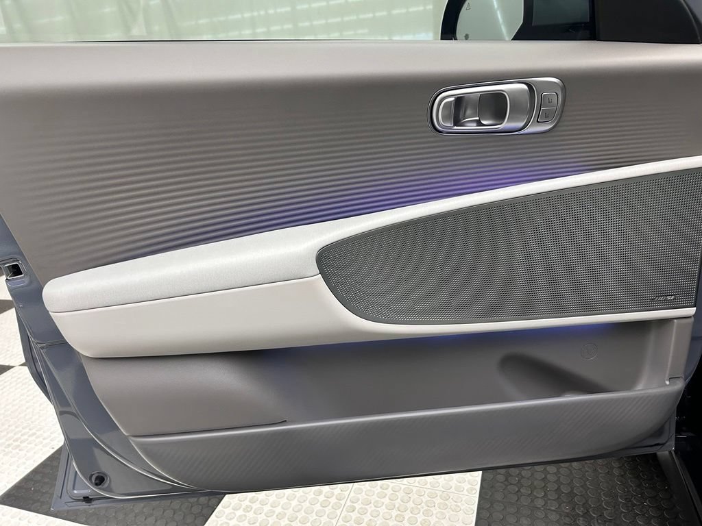 Used 2024 Hyundai Ioniq 6 Limited RWD image 10