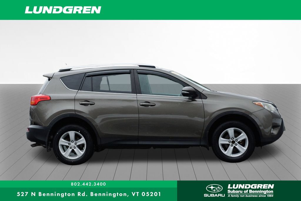 Used 2014 Toyota RAV4 XLE AWD/4WD image 2