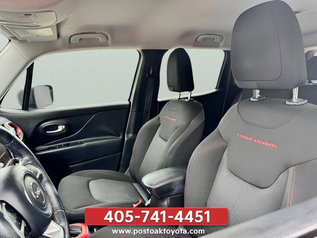 Used 2016 Jeep Renegade Trailhawk AWD/4WD image 17