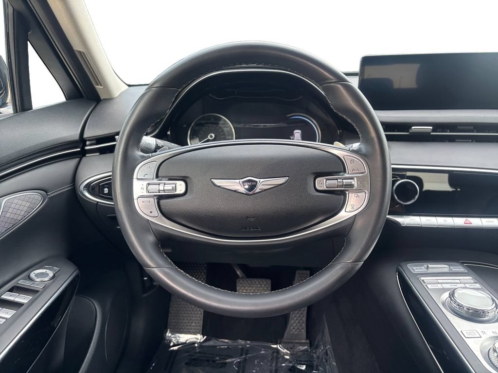 Used 2025 Genesis GV70 2.5T AWD/4WD image 12