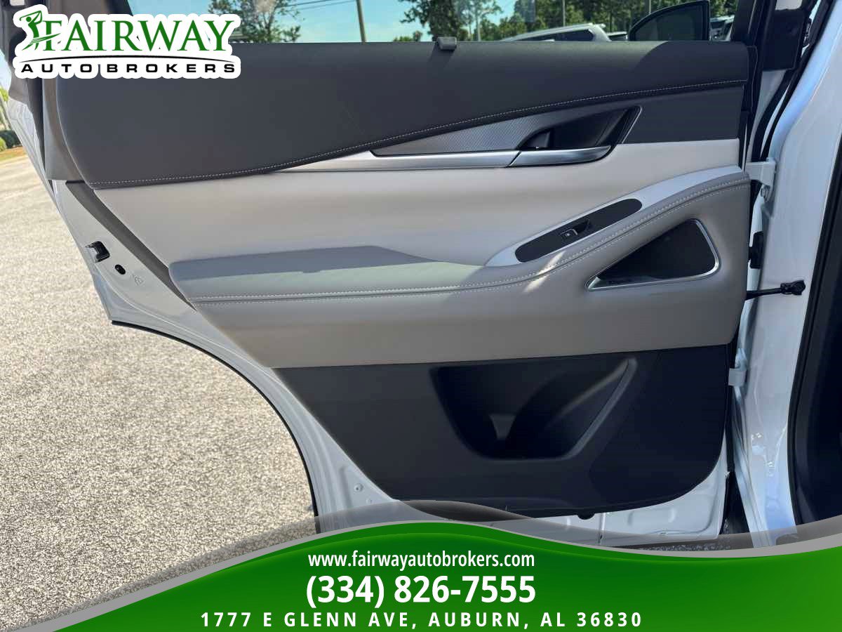 Used 2026 INFINITI QX60 Luxe w/ Cargo Package AWD/4WD image 31