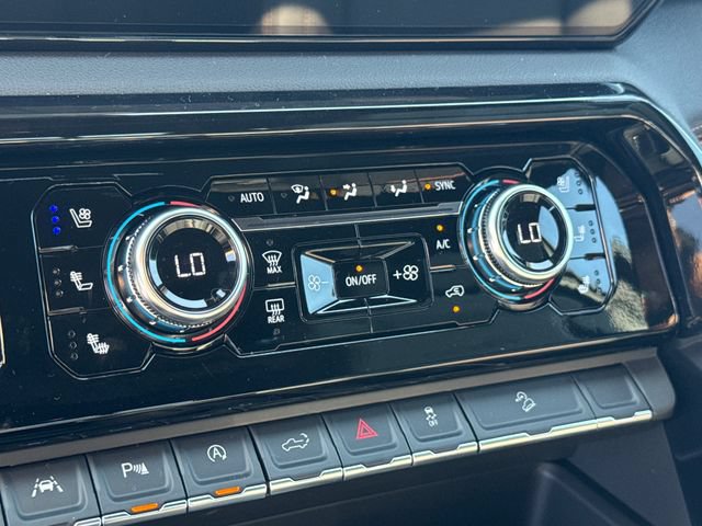 New 2026 GMC Sierra 1500 AT4 w/ Technology Package AWD/4WD image 26