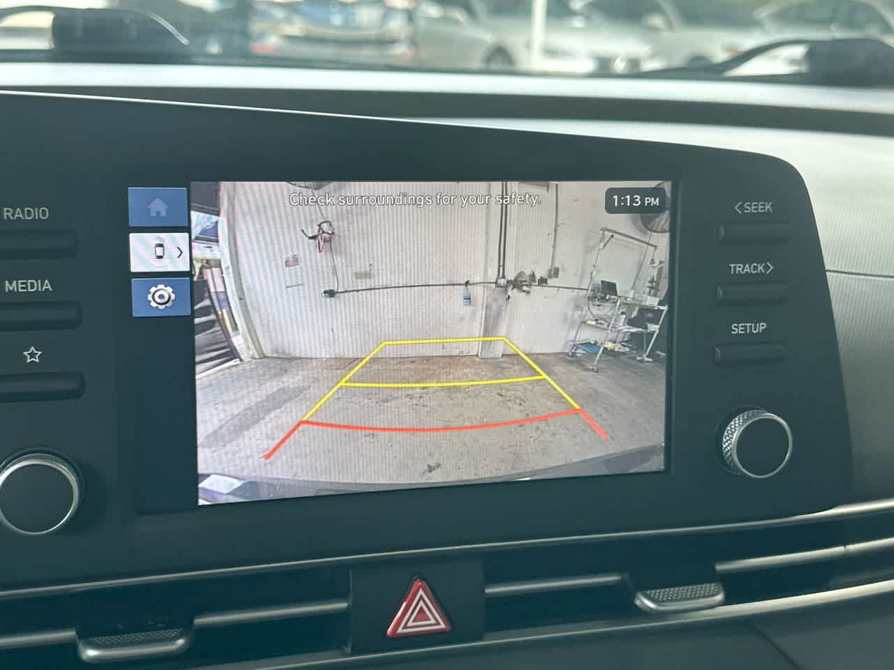 Used 2025 Hyundai Elantra SE FWD image 19
