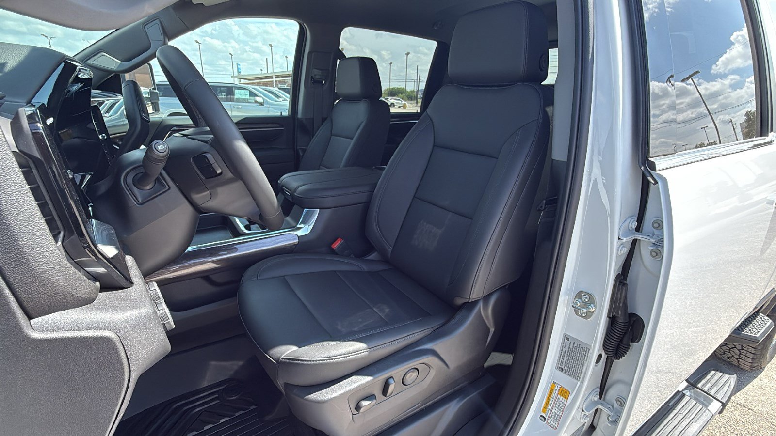 New 2026 Chevrolet Silverado 2500 LTZ w/ LTZ Convenience Package image 12