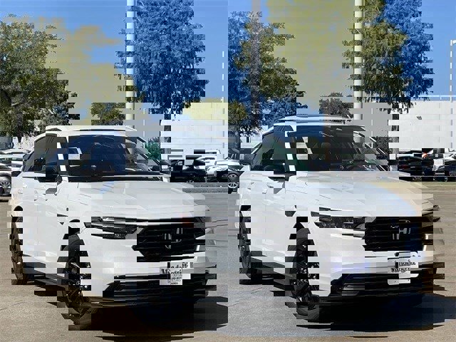 New 2025 Honda Accord SE image 2