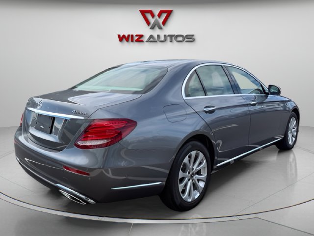 Used 2019 Mercedes-Benz E 300 4MATIC image 5