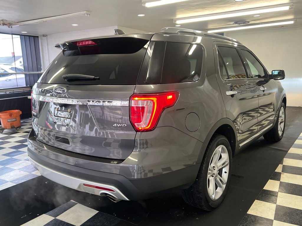 Used 2016 Ford Explorer Limited image 15