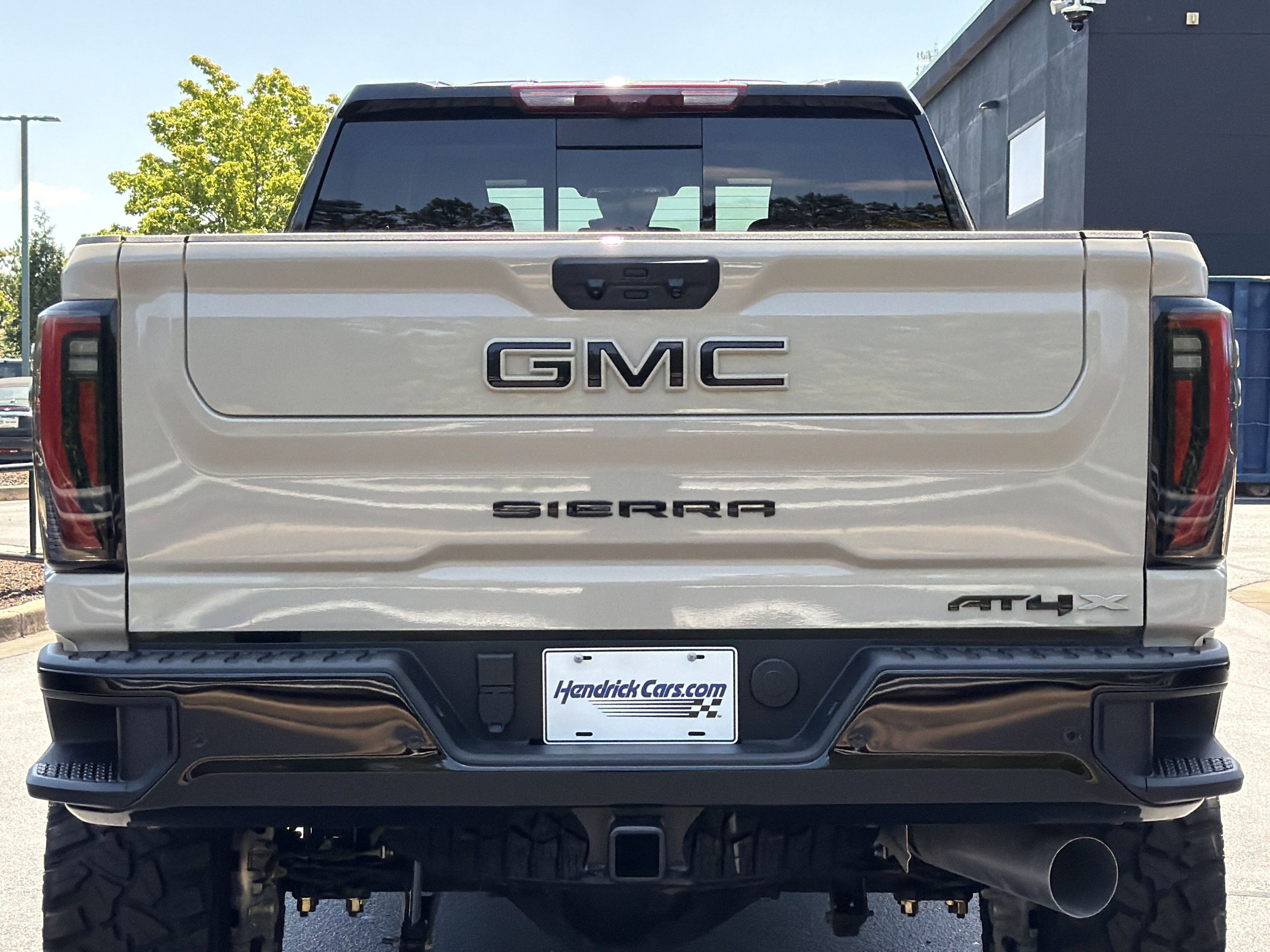 Used 2026 GMC Sierra 2500 AT4X w/ LPO, Black Badging Package AWD/4WD image 22