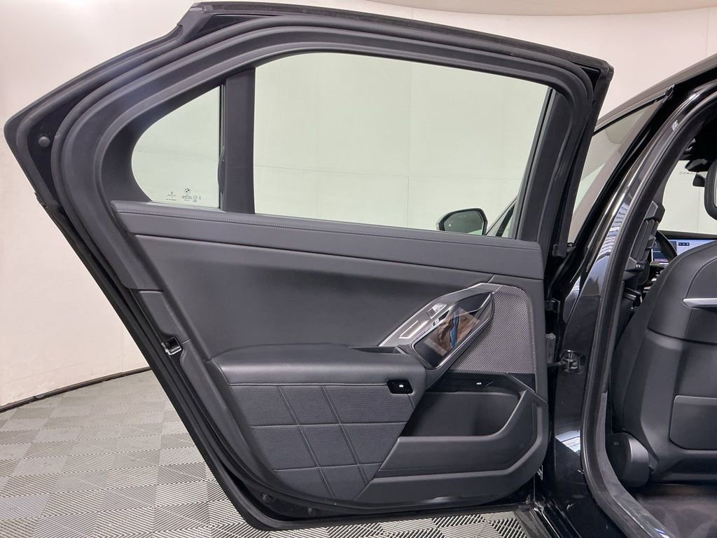 Certified 2023 BMW 740i image 25