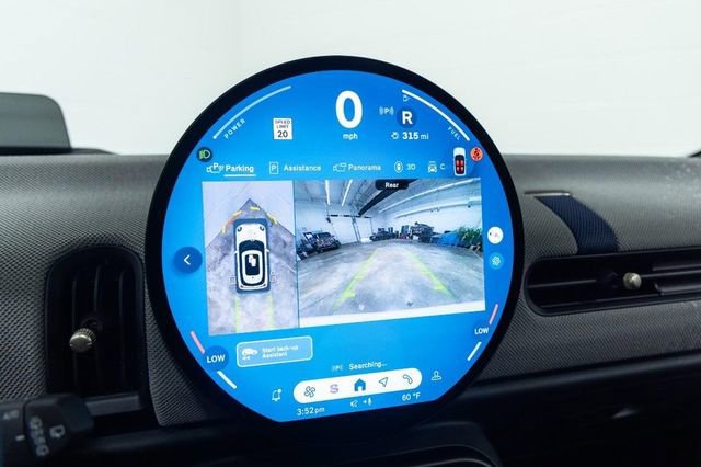 Certified 2025 MINI Cooper 2-Door Hardtop image 18