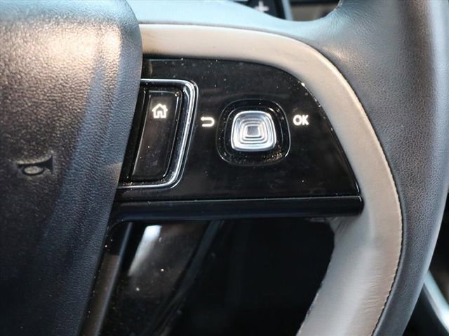 Used 2023 Lincoln Corsair Reserve w/ Jet Appearance Package image 26