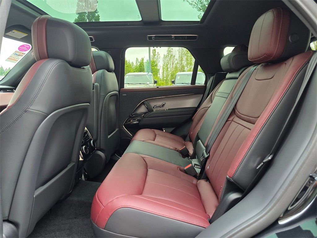 New 2025 Land Rover Range Rover Sport Dynamic SE image 10