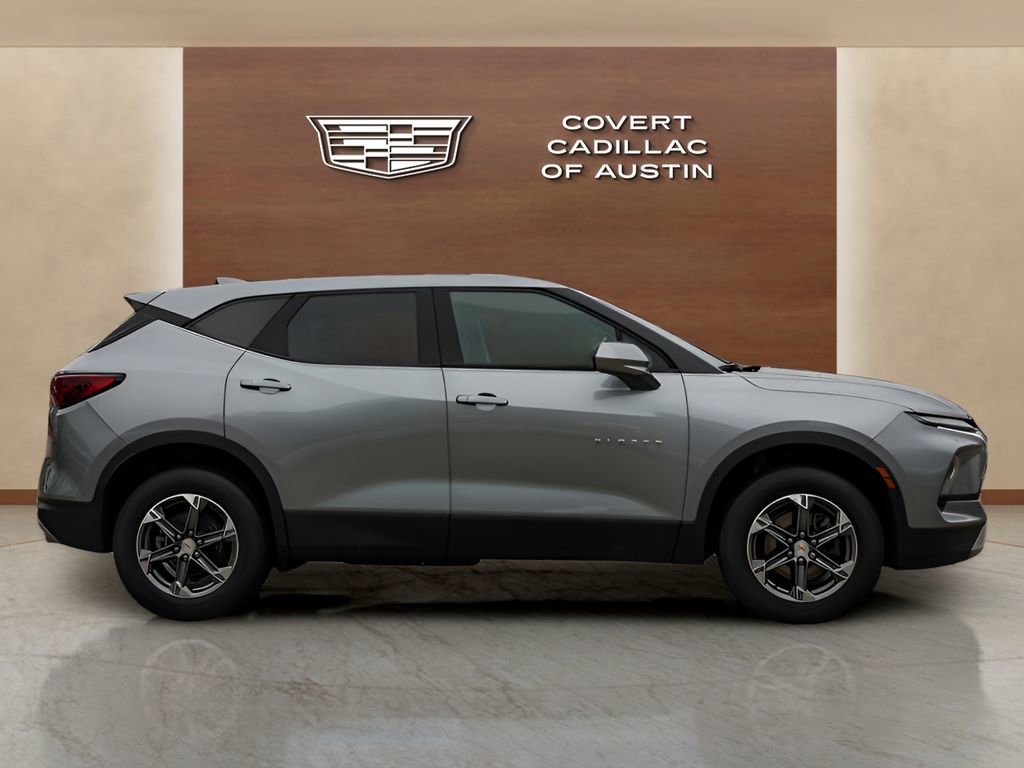 Used 2024 Chevrolet Blazer LT FWD image 5