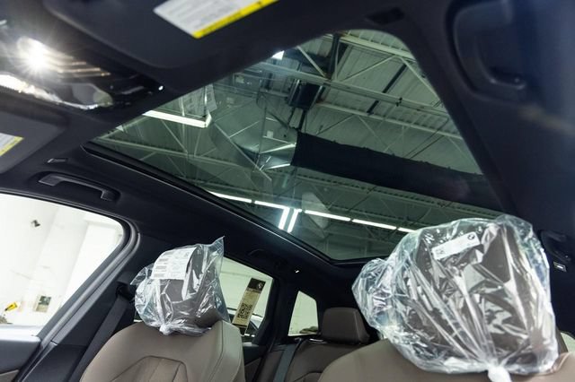 New 2026 BMW X3 xDrive30i w/ Premium Package AWD/4WD image 16