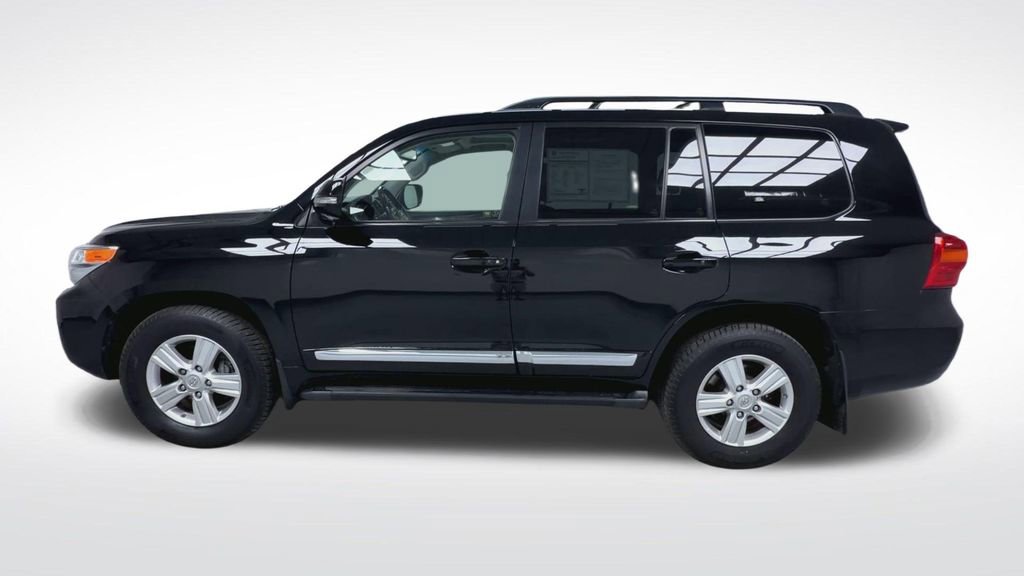 Used 2015 Toyota Land Cruiser image 21