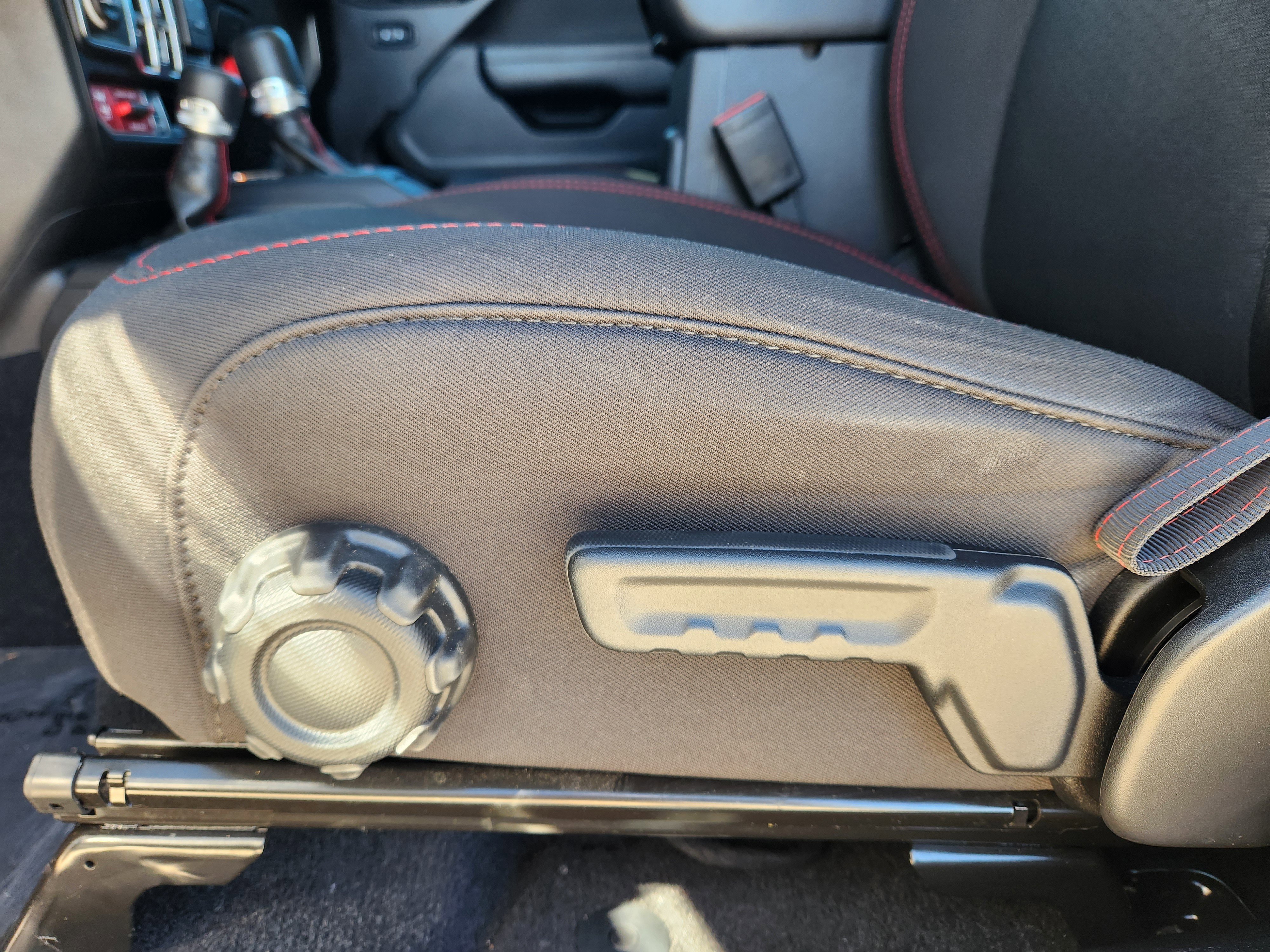 Used 2023 Jeep Wrangler Unlimited Rubicon image 25